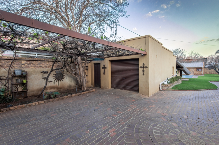 4 Bedroom Property for Sale in Krugersdorp North Gauteng