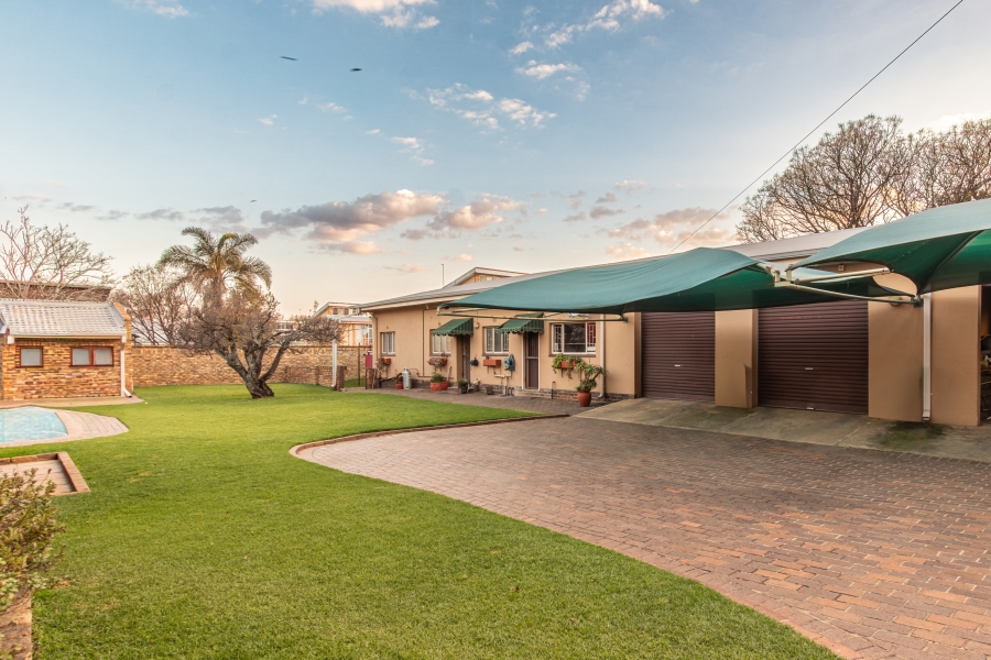 4 Bedroom Property for Sale in Krugersdorp North Gauteng