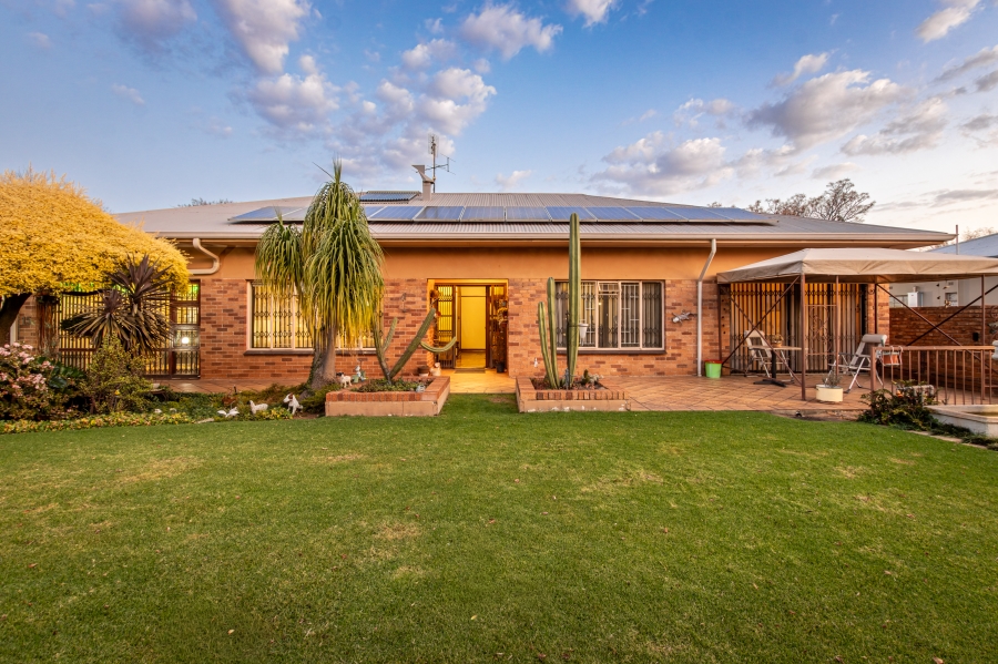 4 Bedroom Property for Sale in Krugersdorp North Gauteng