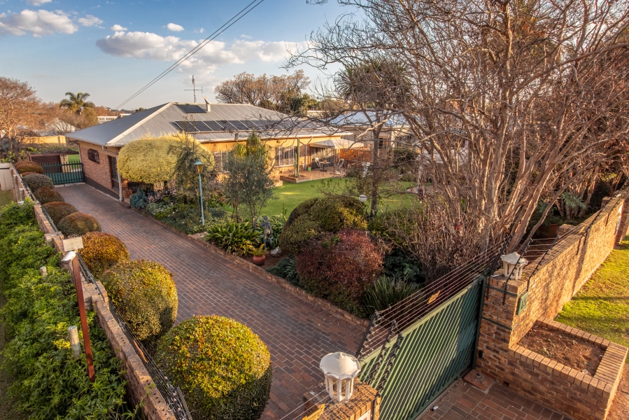 4 Bedroom Property for Sale in Krugersdorp North Gauteng