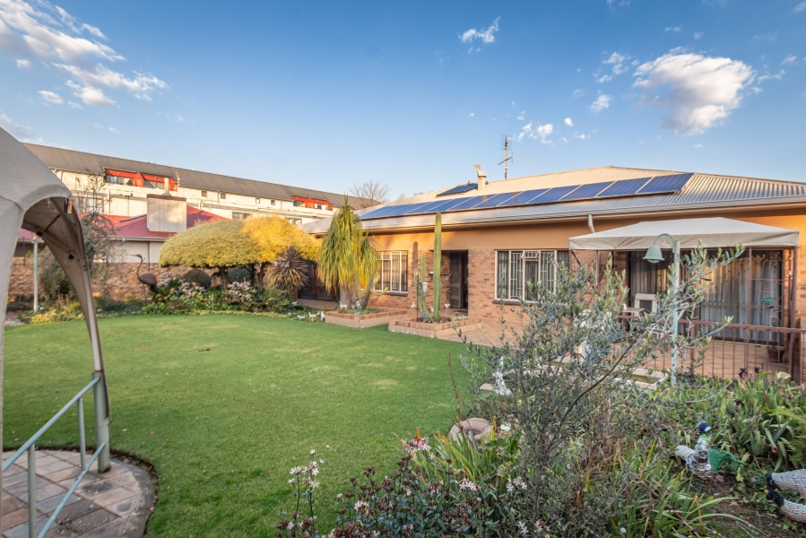 4 Bedroom Property for Sale in Krugersdorp North Gauteng
