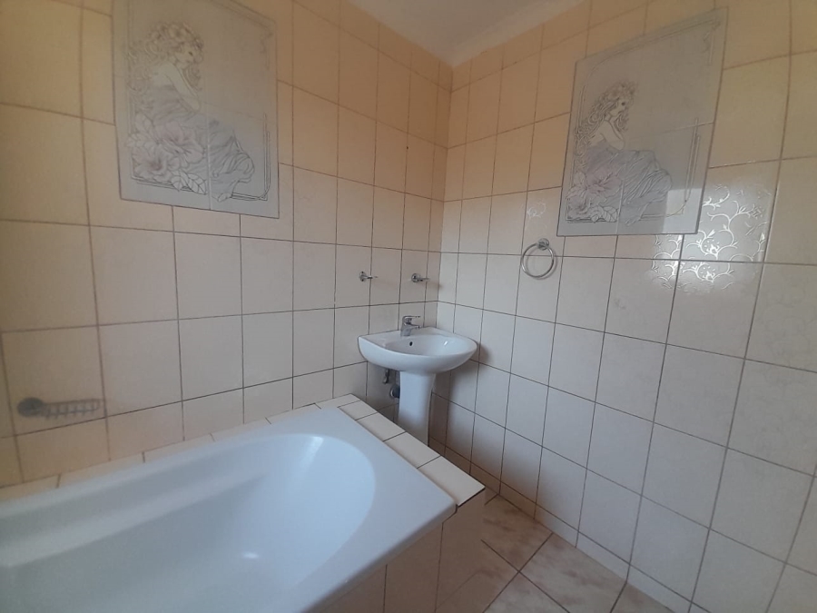3 Bedroom Property for Sale in Weltevreden Park Gauteng