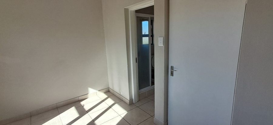 2 Bedroom Property for Sale in Whiteridge Gauteng
