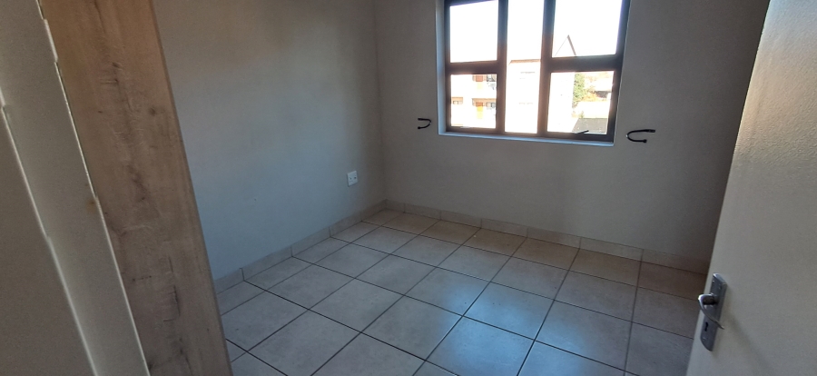 2 Bedroom Property for Sale in Whiteridge Gauteng