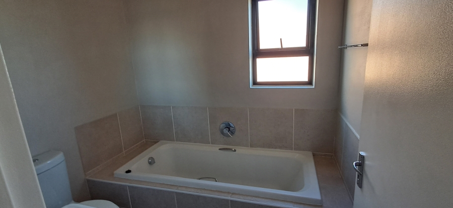 2 Bedroom Property for Sale in Whiteridge Gauteng