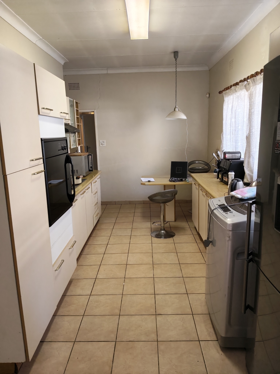 4 Bedroom Property for Sale in Constantia Kloof Gauteng