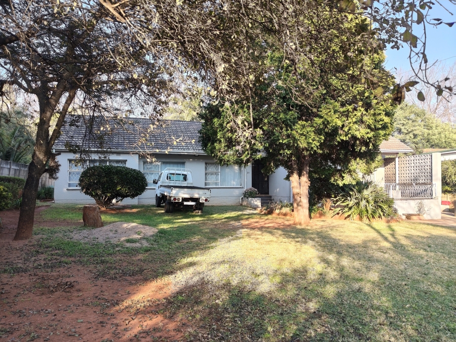 4 Bedroom Property for Sale in Constantia Kloof Gauteng