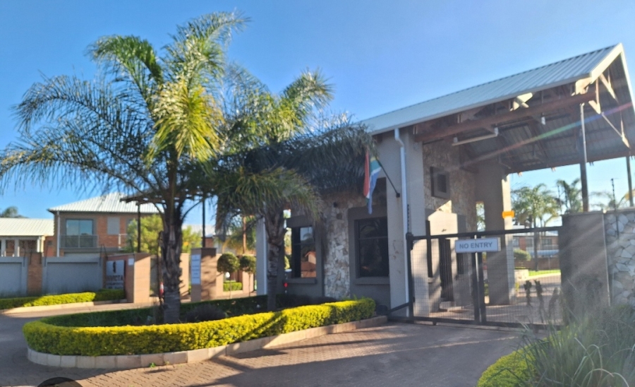 2 Bedroom Property for Sale in Andeon AH Gauteng