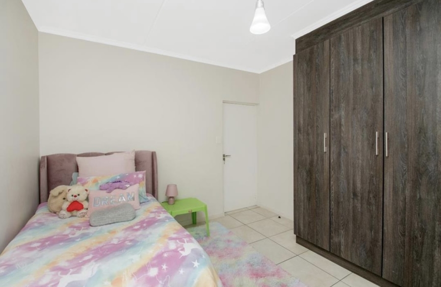3 Bedroom Property for Sale in Oakdene Gauteng