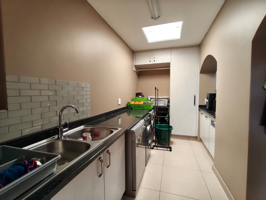 4 Bedroom Property for Sale in Alberante Gauteng