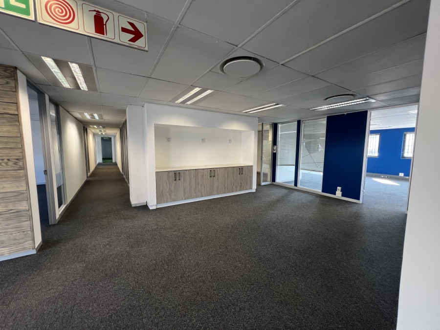 To Let Commercial Property for Rent in Randjespark Gauteng