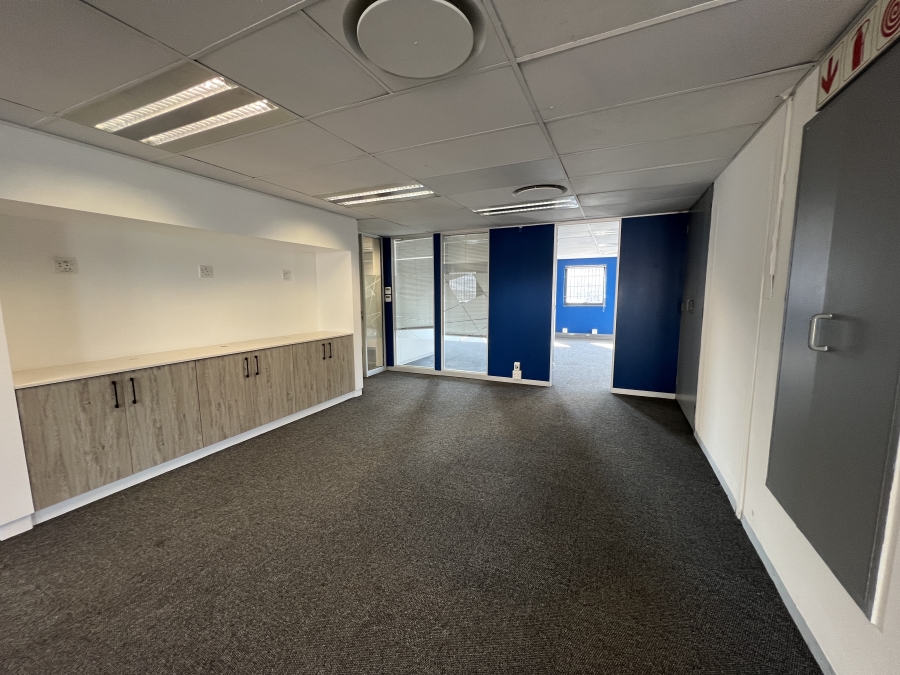 To Let Commercial Property for Rent in Randjespark Gauteng