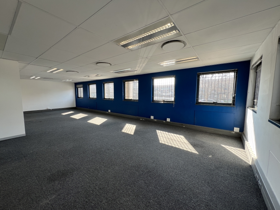 To Let Commercial Property for Rent in Randjespark Gauteng