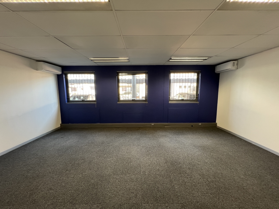 To Let Commercial Property for Rent in Randjespark Gauteng