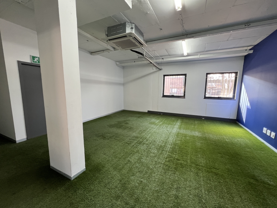 To Let Commercial Property for Rent in Randjespark Gauteng