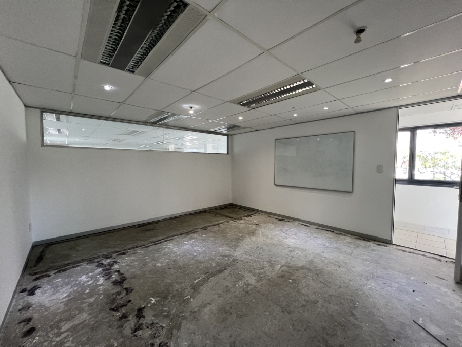 To Let Commercial Property for Rent in Randjespark Gauteng