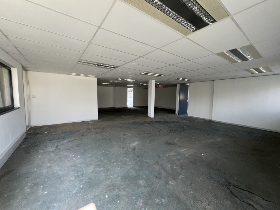 To Let Commercial Property for Rent in Randjespark Gauteng