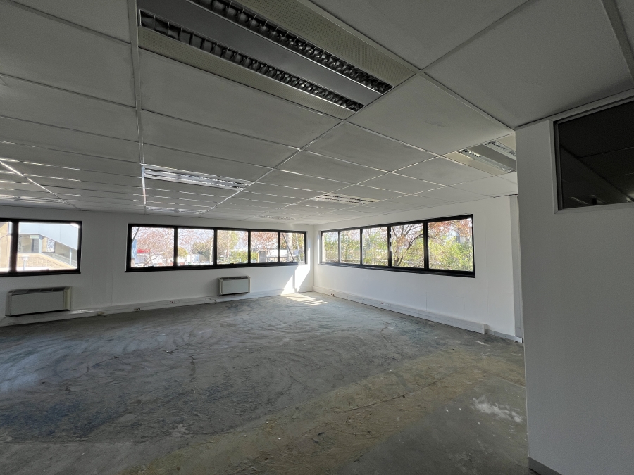 To Let Commercial Property for Rent in Randjespark Gauteng