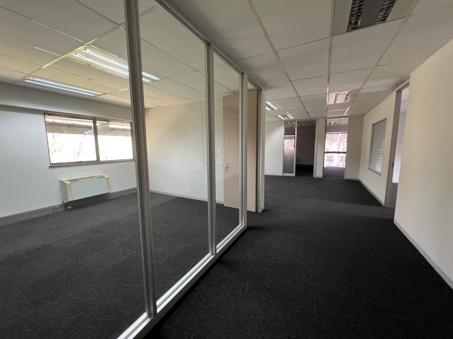 To Let Commercial Property for Rent in Randjespark Gauteng