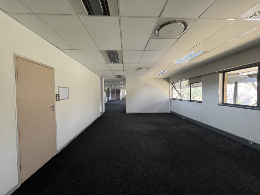 To Let Commercial Property for Rent in Randjespark Gauteng