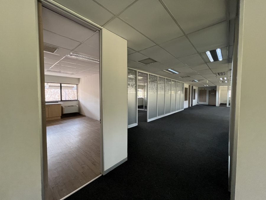 To Let Commercial Property for Rent in Randjespark Gauteng
