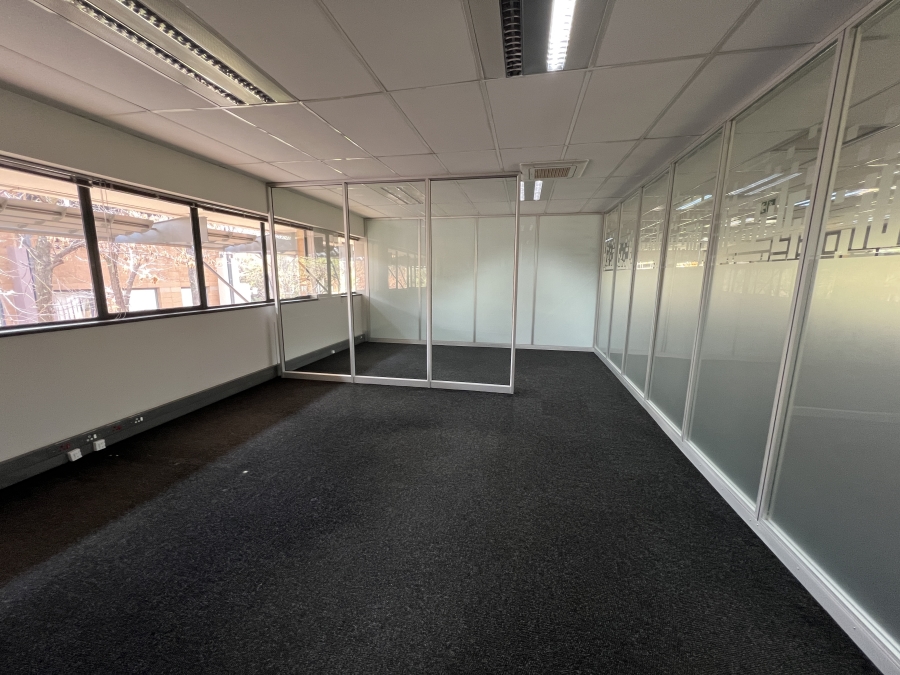 To Let Commercial Property for Rent in Randjespark Gauteng