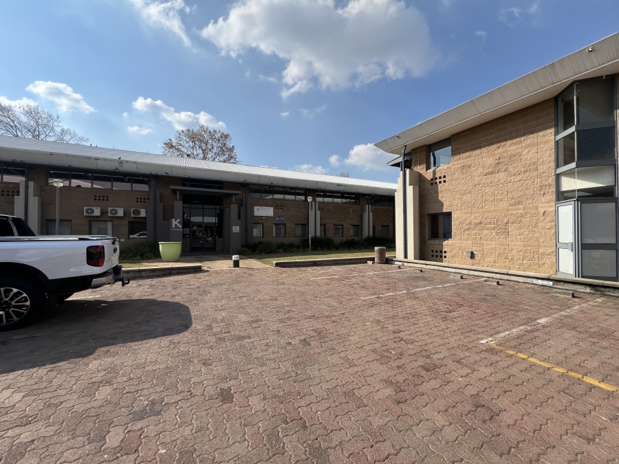 To Let Commercial Property for Rent in Randjespark Gauteng