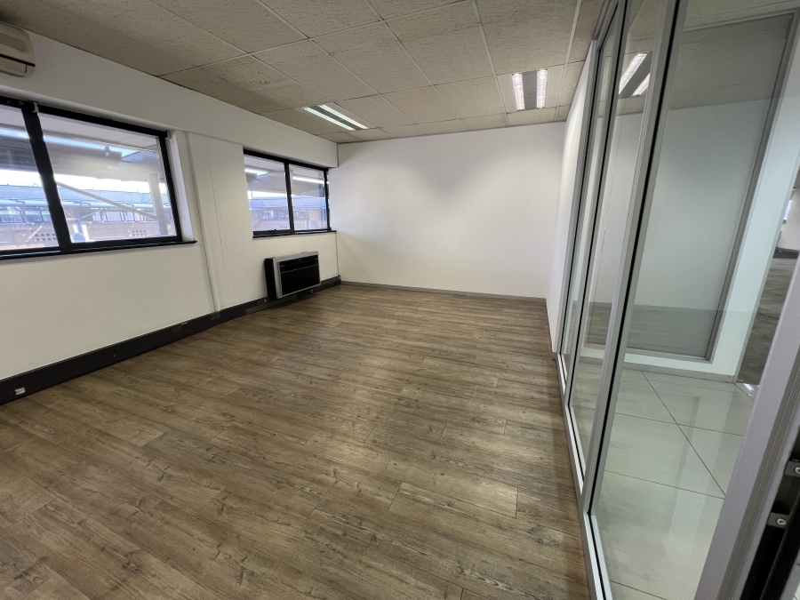 To Let Commercial Property for Rent in Randjespark Gauteng