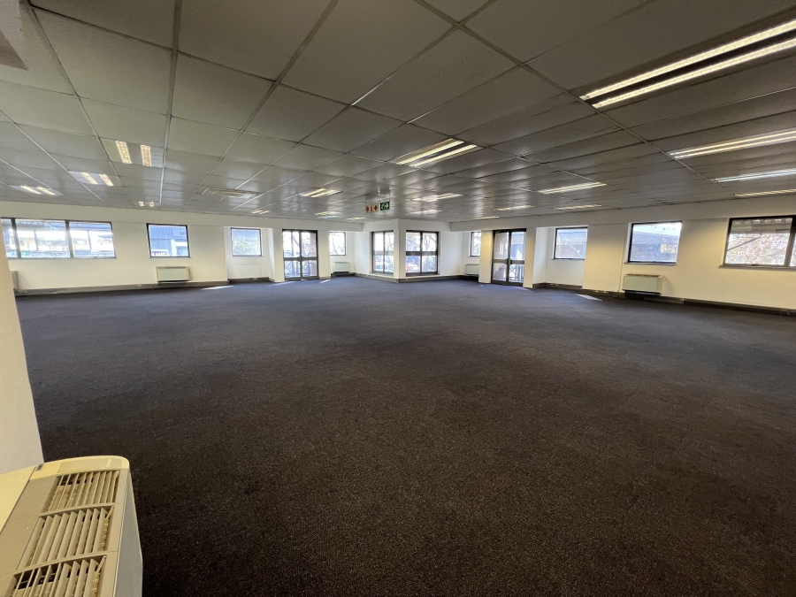 To Let Commercial Property for Rent in Randjespark Gauteng