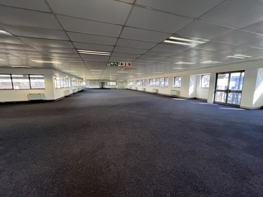 To Let Commercial Property for Rent in Randjespark Gauteng