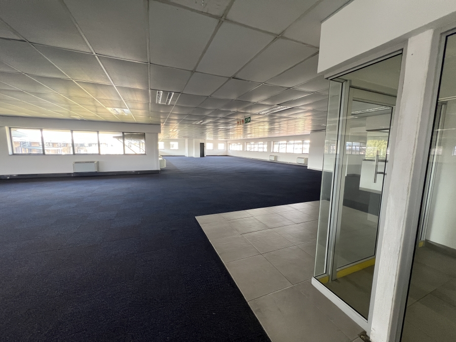 To Let Commercial Property for Rent in Randjespark Gauteng