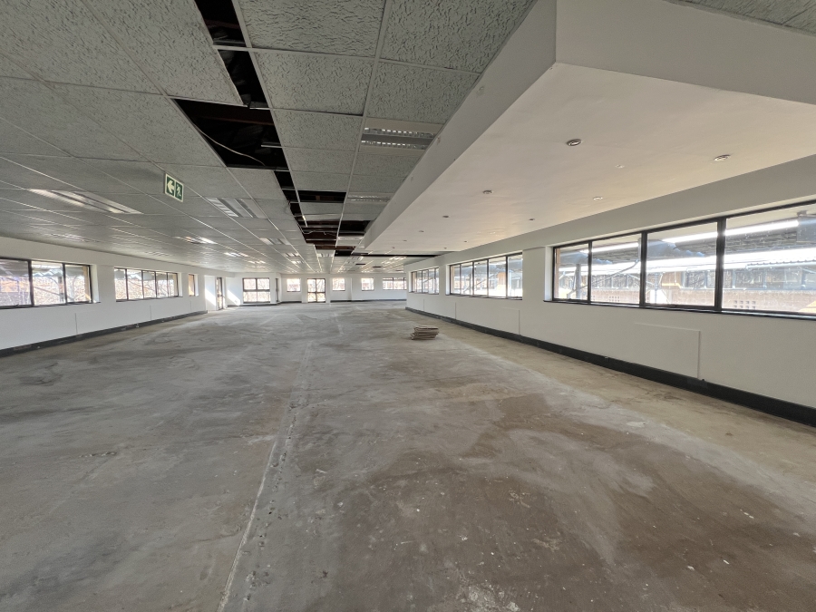 To Let Commercial Property for Rent in Randjespark Gauteng