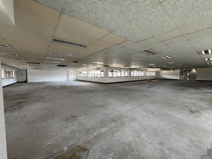 To Let Commercial Property for Rent in Randjespark Gauteng
