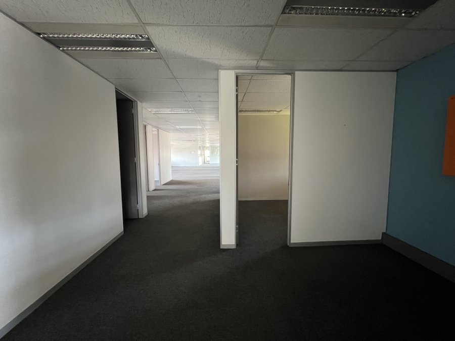 To Let Commercial Property for Rent in Randjespark Gauteng