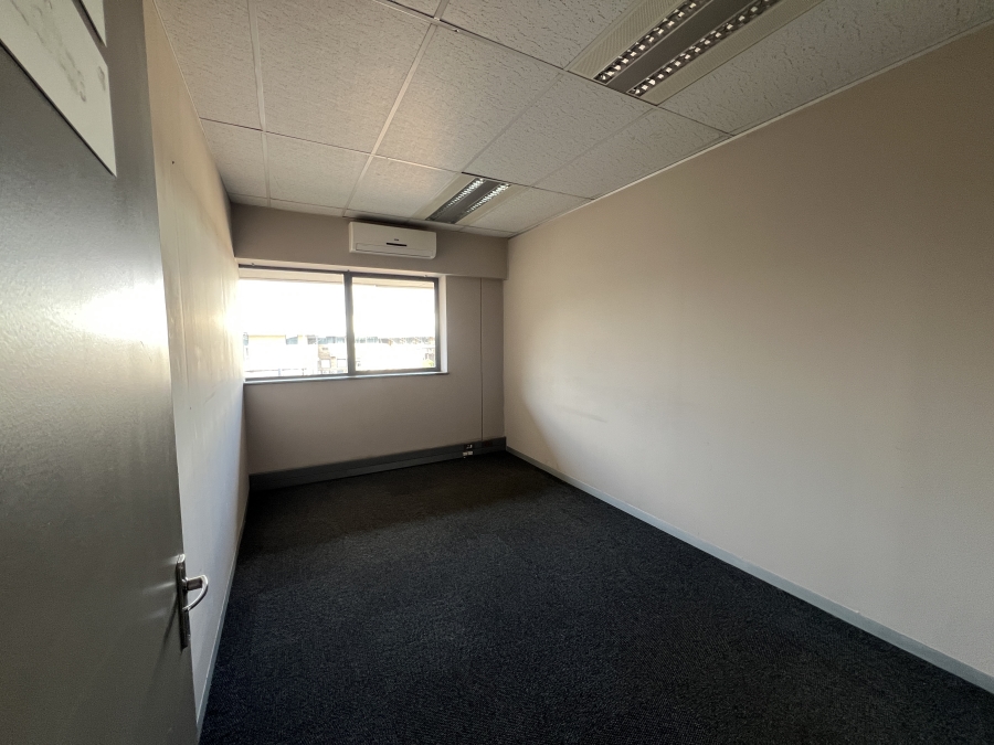 To Let Commercial Property for Rent in Randjespark Gauteng