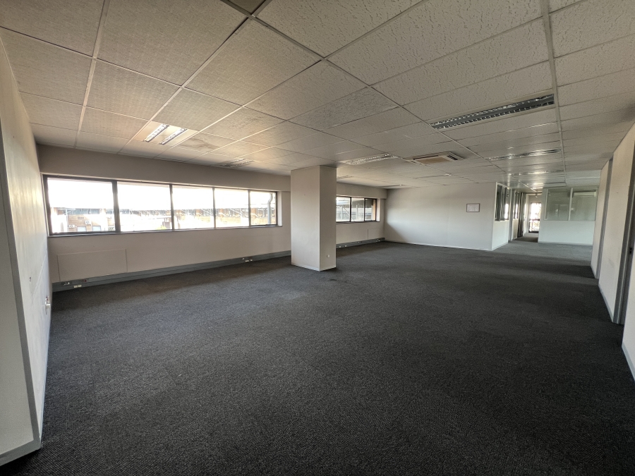To Let Commercial Property for Rent in Randjespark Gauteng