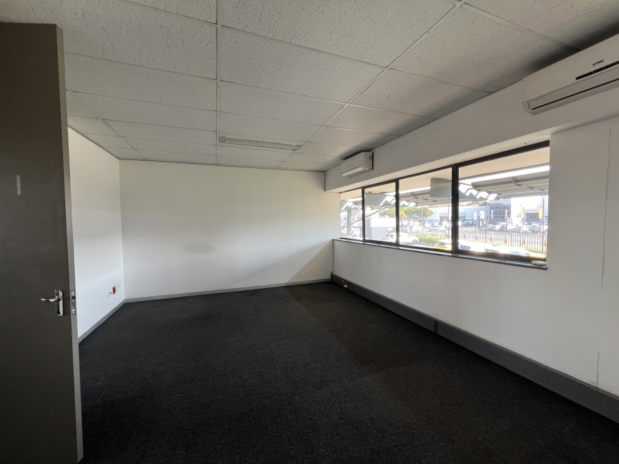 To Let Commercial Property for Rent in Randjespark Gauteng
