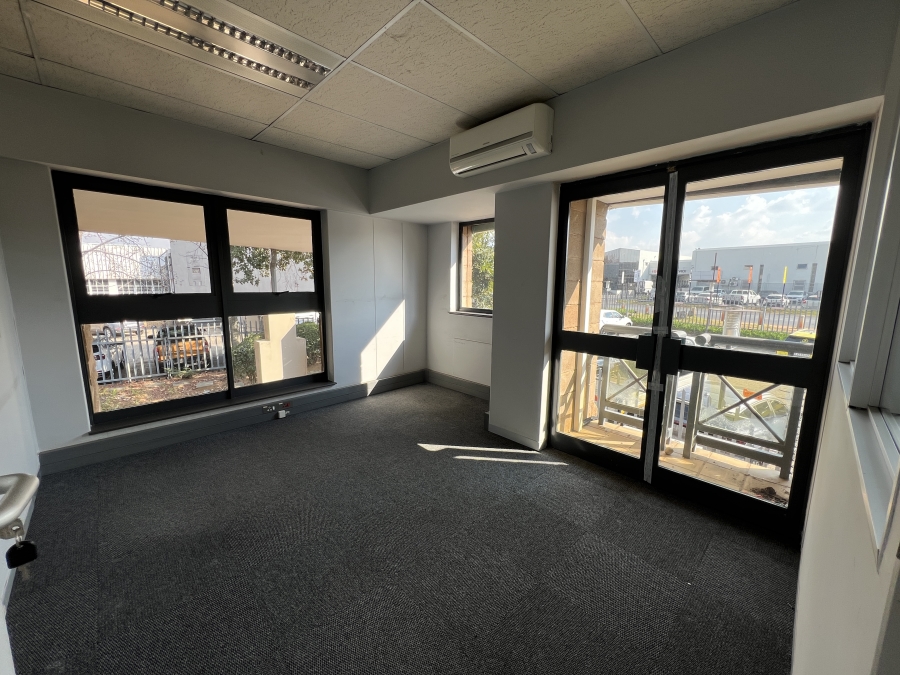 To Let Commercial Property for Rent in Randjespark Gauteng