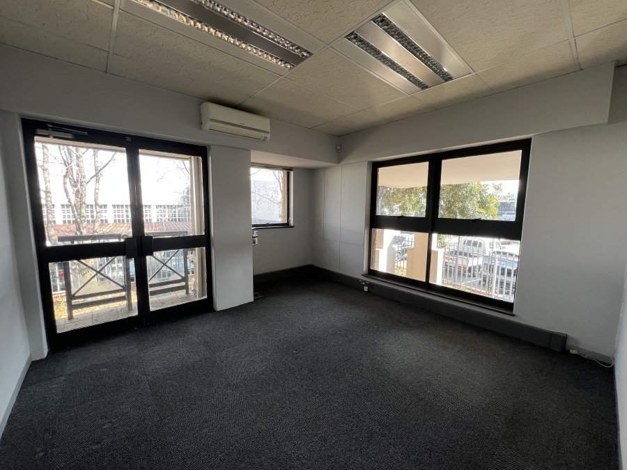 To Let Commercial Property for Rent in Randjespark Gauteng