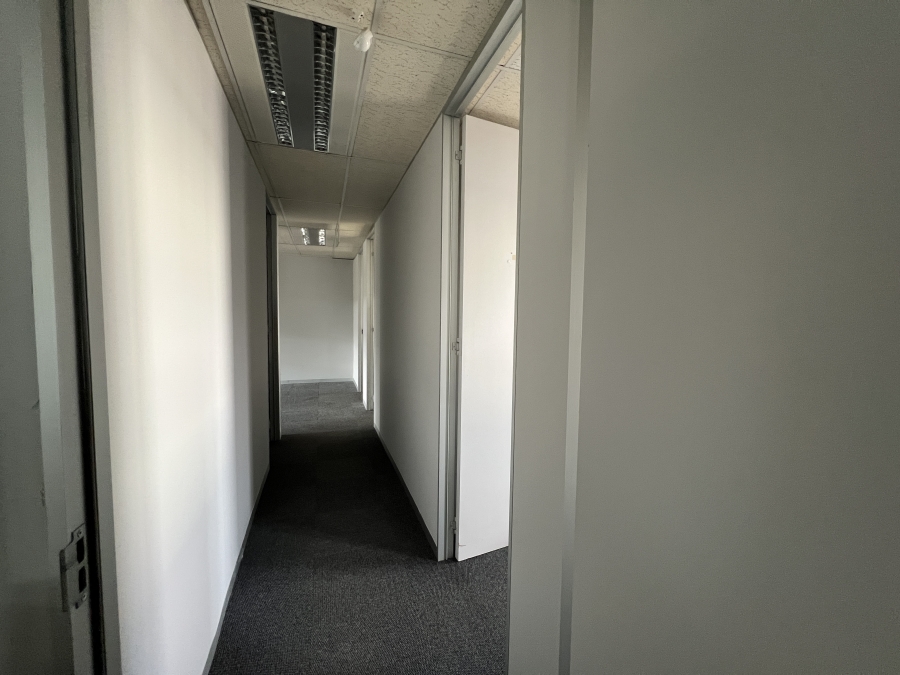 To Let Commercial Property for Rent in Randjespark Gauteng
