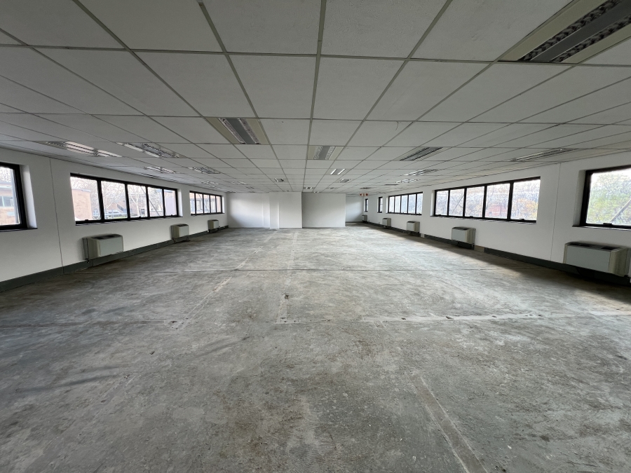To Let Commercial Property for Rent in Randjespark Gauteng