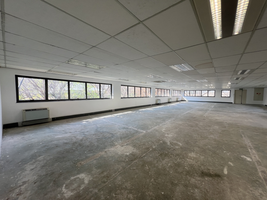 To Let Commercial Property for Rent in Randjespark Gauteng