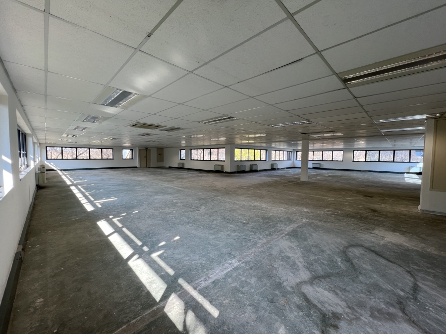 To Let Commercial Property for Rent in Randjespark Gauteng