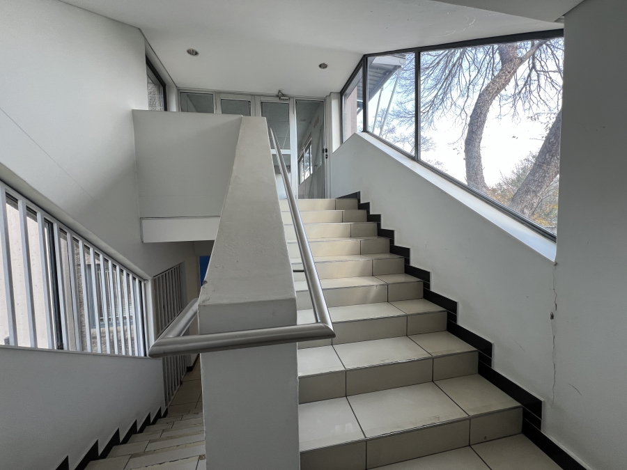 To Let Commercial Property for Rent in Randjespark Gauteng