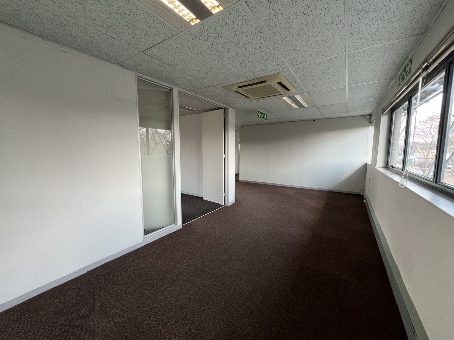 To Let Commercial Property for Rent in Randjespark Gauteng