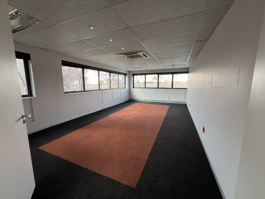 To Let Commercial Property for Rent in Randjespark Gauteng