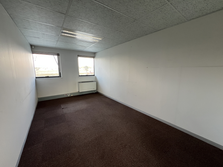 To Let Commercial Property for Rent in Randjespark Gauteng