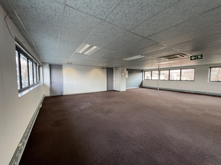 To Let Commercial Property for Rent in Randjespark Gauteng
