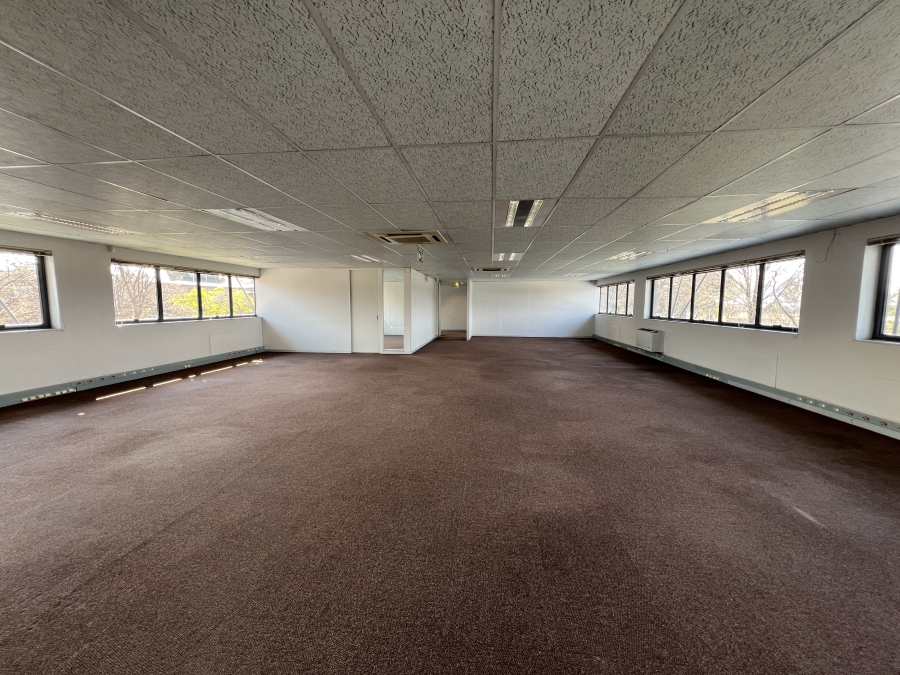 To Let Commercial Property for Rent in Randjespark Gauteng