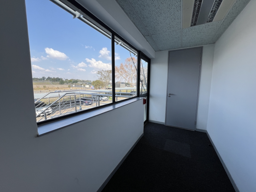 To Let Commercial Property for Rent in Randjespark Gauteng